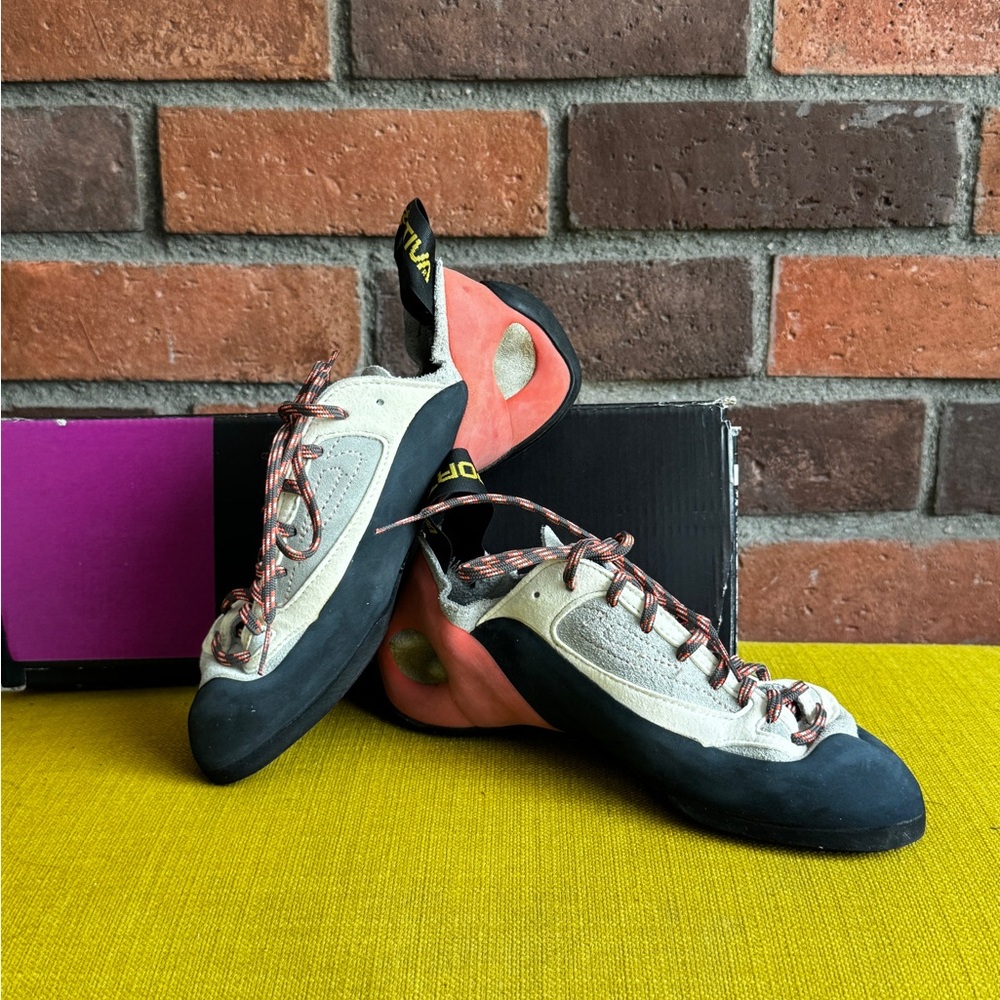 Brand NEW La Sportiva Climbing Shoes with Black and Pink Accents